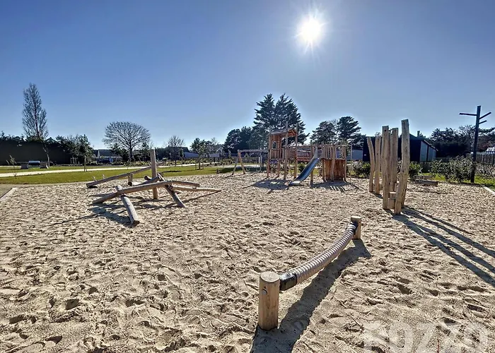 De Gamme - 6 Pers - Piscine Chauffee - Proche - - Fr-1-361-518 *